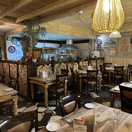 Michelangelos - Rooms, Restaurant & Bar Гейтсхед Екстериор снимка
