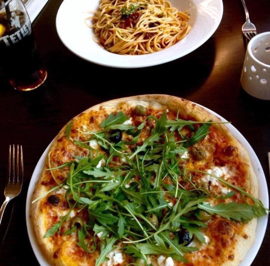 Michelangelos - Rooms, Restaurant & Bar Гейтсхед Екстериор снимка